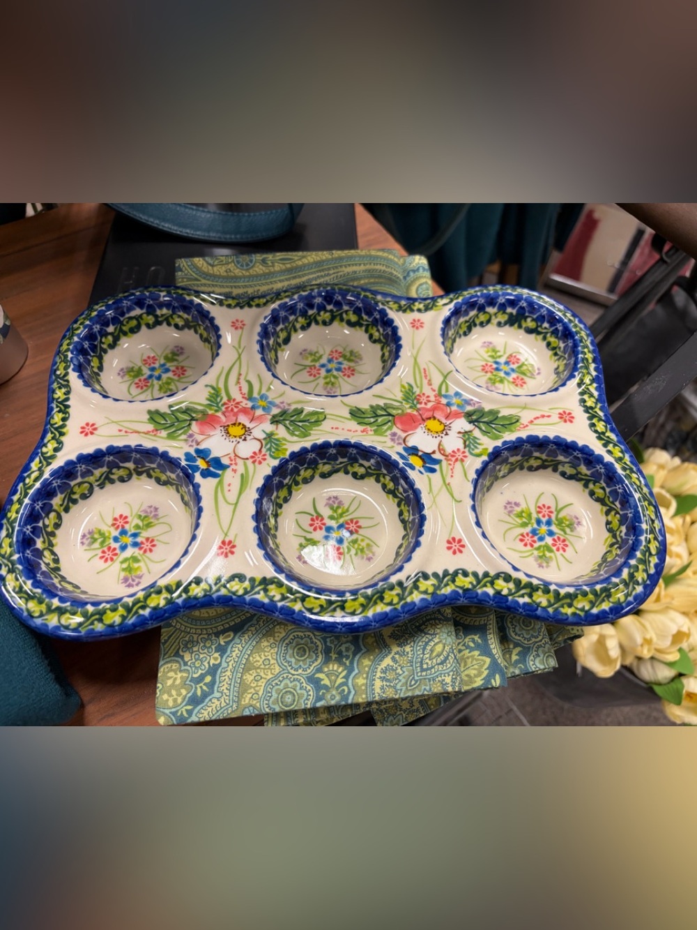 Unikat Polish Pottery Muffin Tin